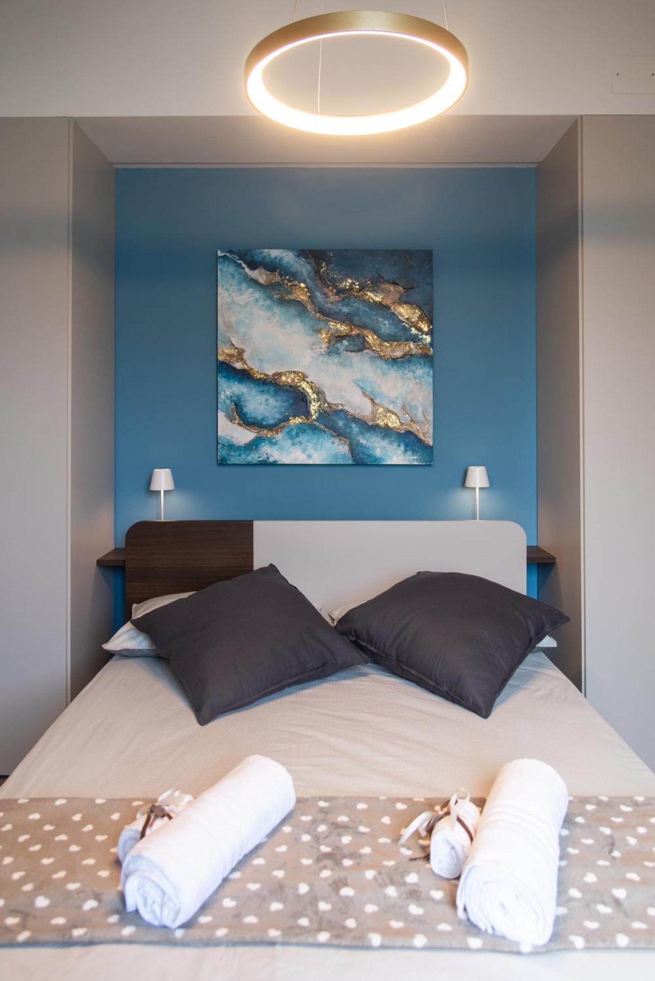 Tra Il Borgo E Il Lago โลเวเร ภายนอก รูปภาพ