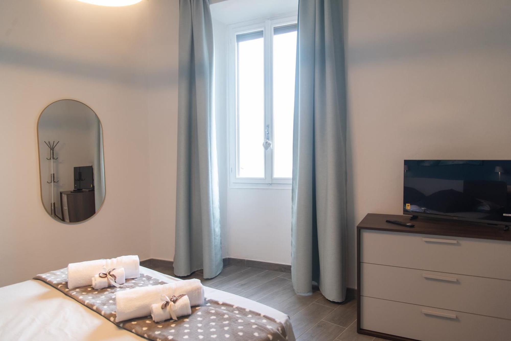 Tra Il Borgo E Il Lago โลเวเร ภายนอก รูปภาพ